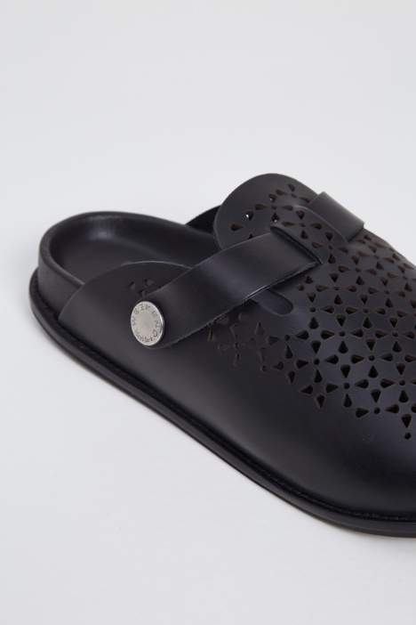 Sabot con lavorazione traforata