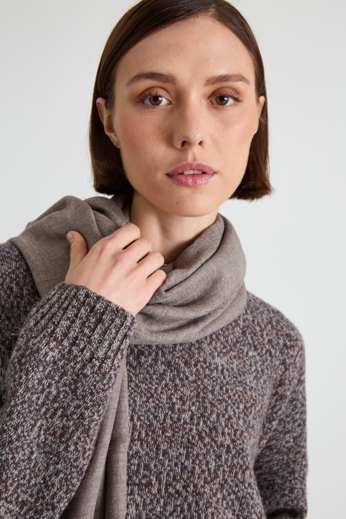 Viscose and cashmere shawl Intrend - 2