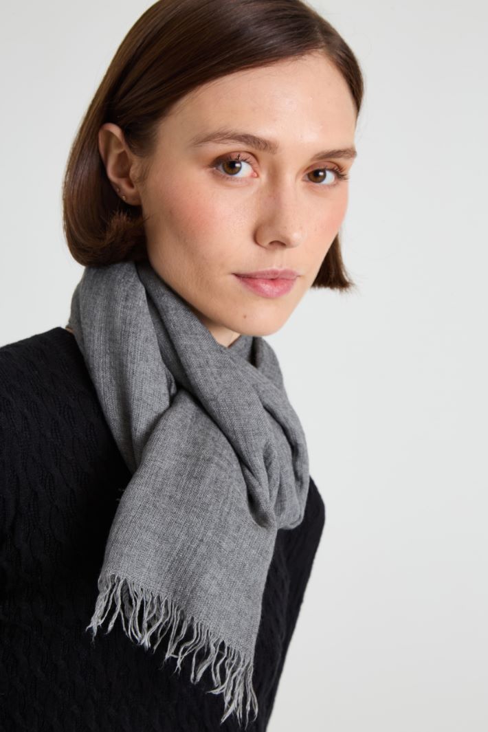Viscose and cashmere shawl Intrend - 2