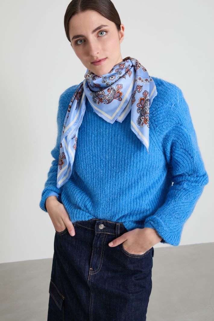 Printed silk foulard Intrend
