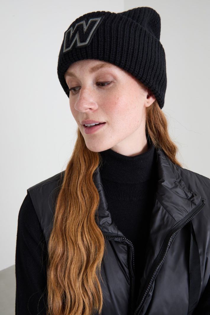 Patchwork beanie hat Intrend