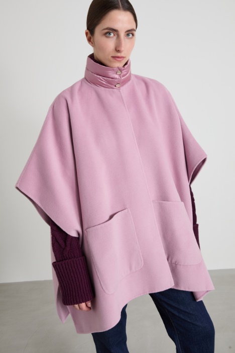 Cappa squadrata in tessuto doppio