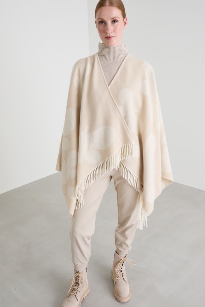 Jacquard wool poncho Intrend - 2