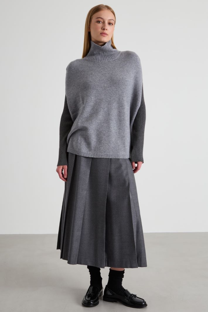 Poncho in puro cashmere