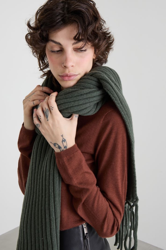 Long wool scarf Intrend - 2