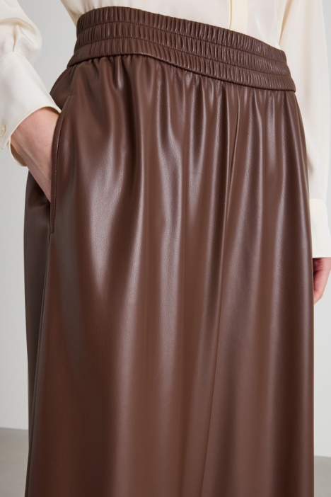 Pantalones anchos de piel sintética