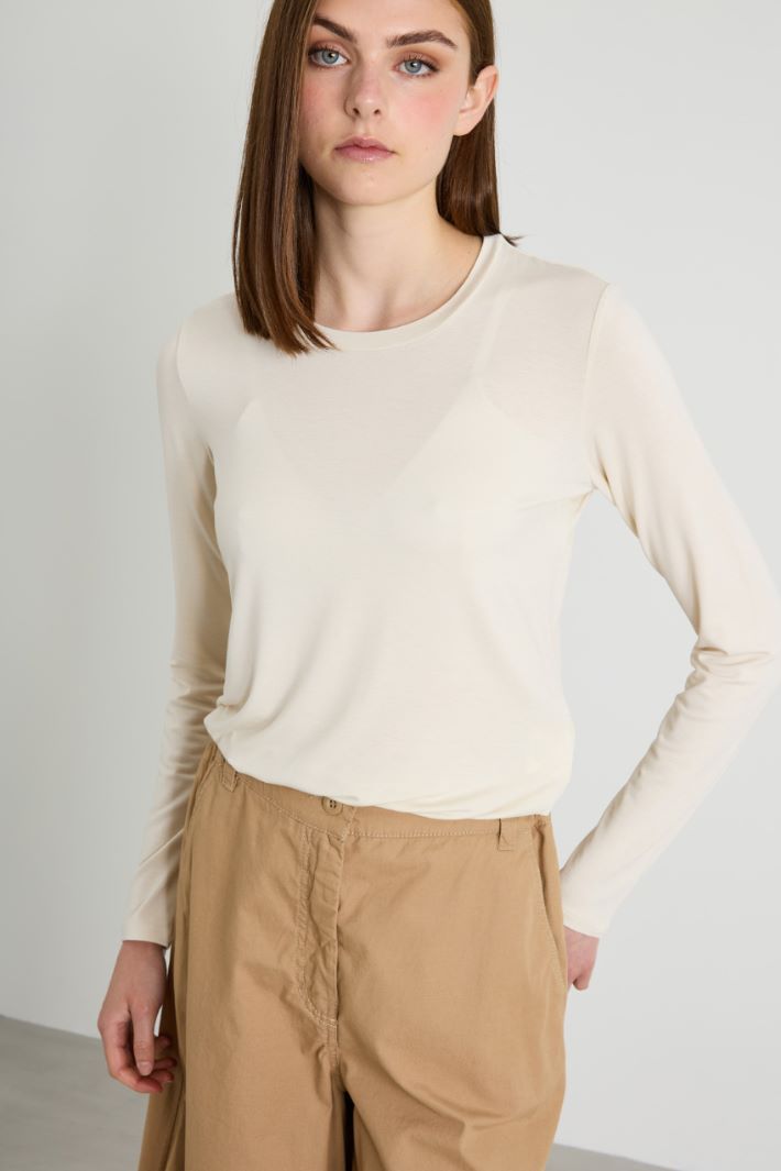T-shirt in jersey di viscosa Intrend