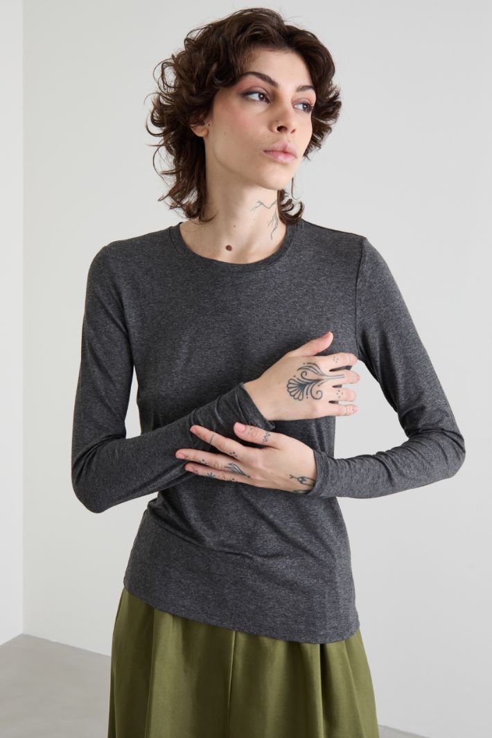 T-shirt in jersey di viscosa Intrend