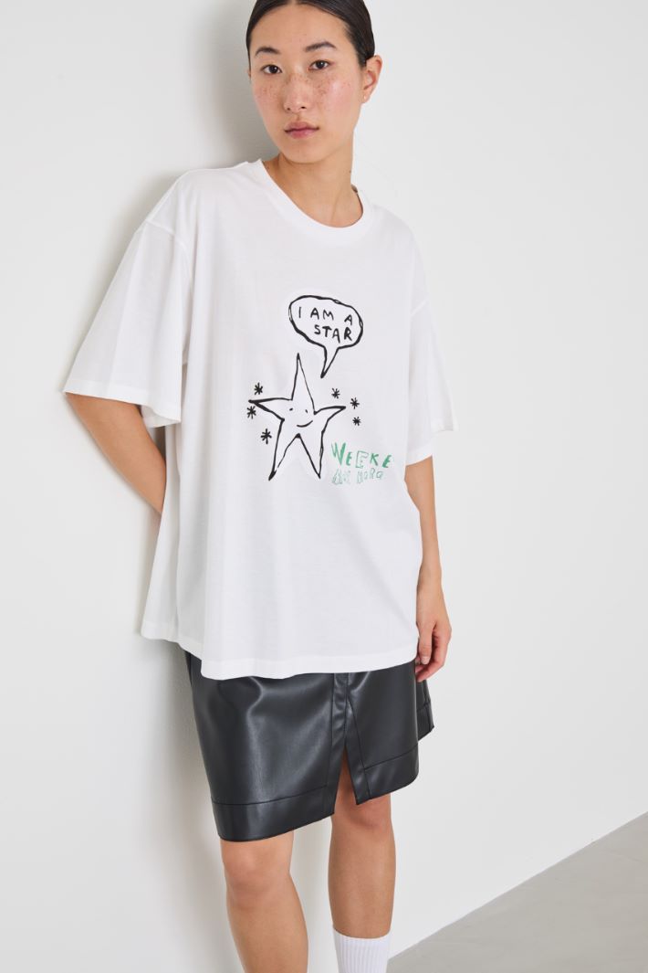 Camiseta oversize con estampado Intrend