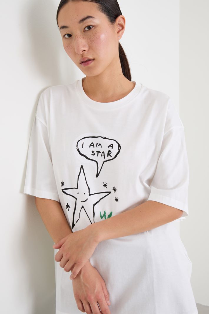 Camiseta oversize con estampado Intrend - 4