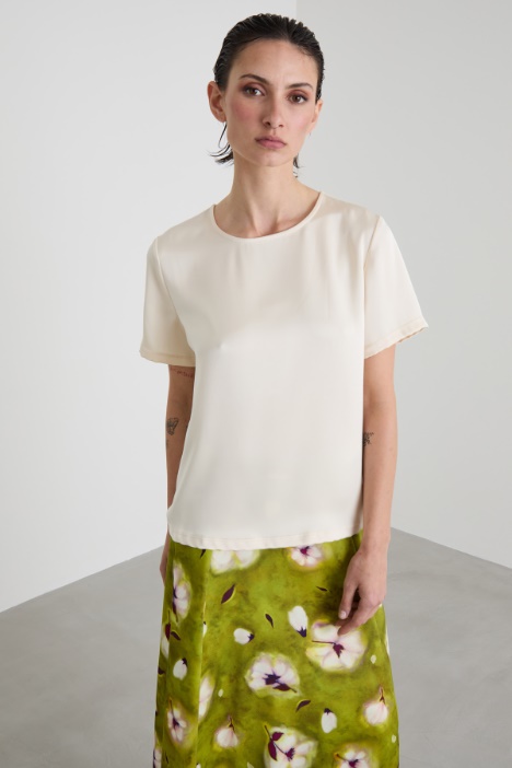 Bi-material top in satin and jersey Intrend