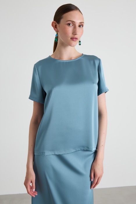 Bi-material top in satin and jersey Intrend