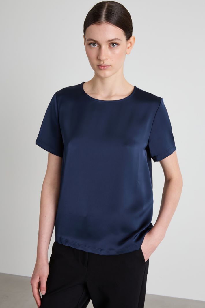 Top bimateriale in raso e jersey Intrend