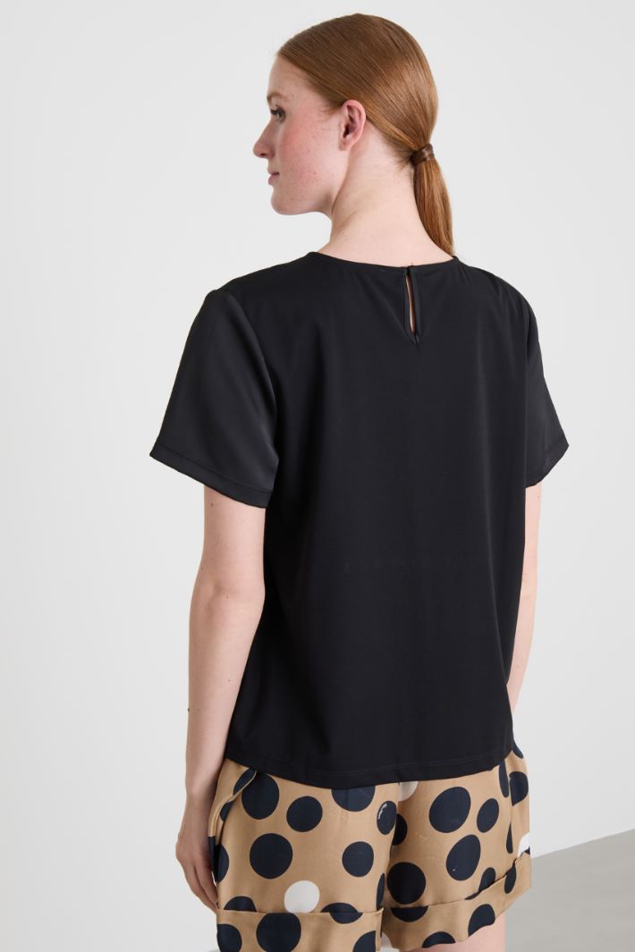 Top bimateriale in raso e jersey Intrend - 2