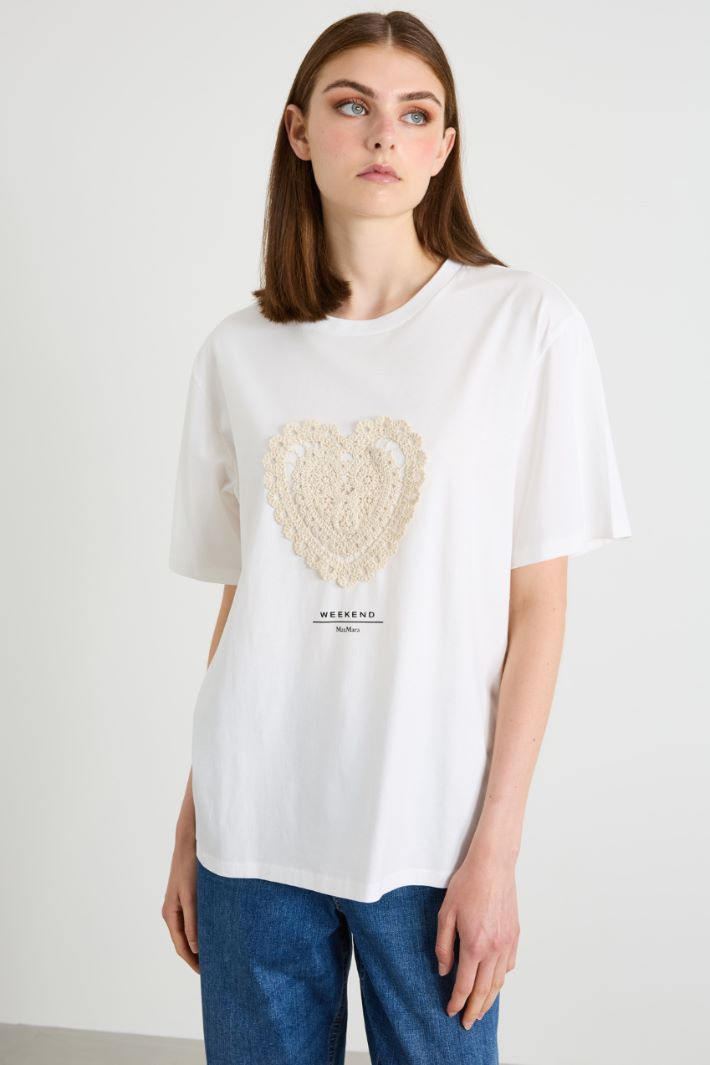 T-shirt in jersey con ricamo Intrend