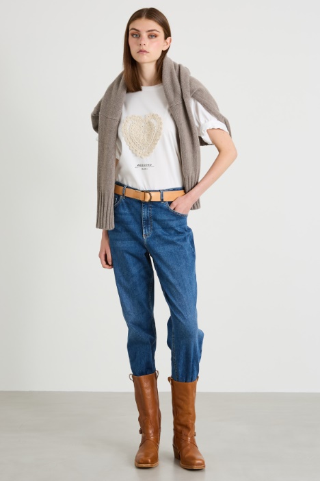 T-shirt in jersey con ricamo Intrend