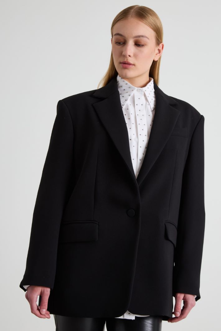 Oversized crepe jacket Intrend