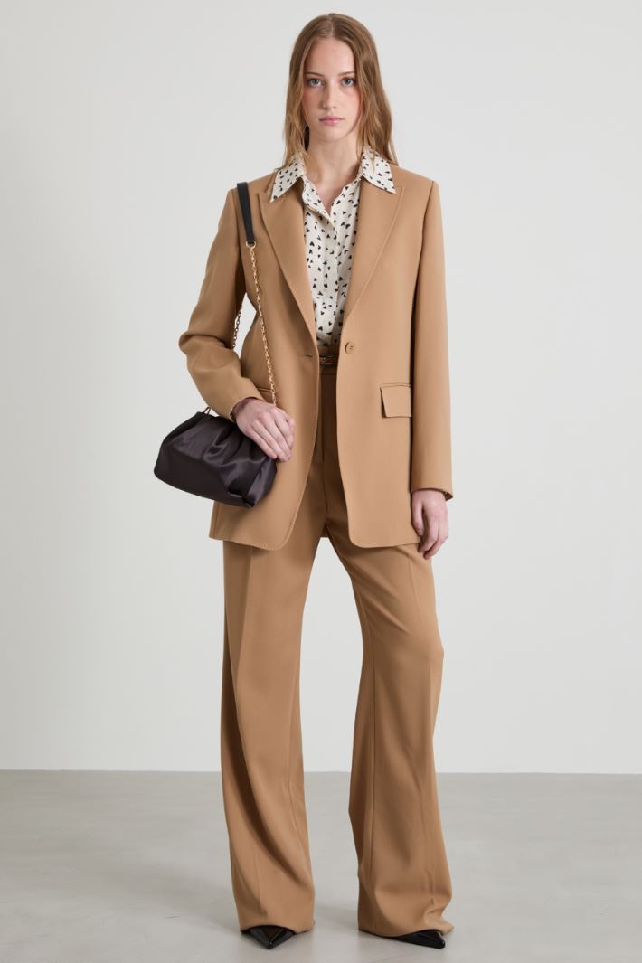 Blazer in lana crépe