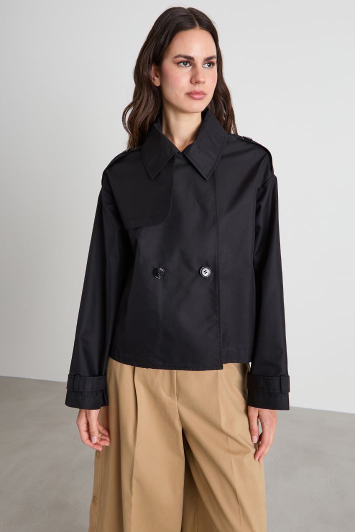 Short gabardine trench coat Intrend - 2