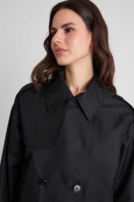 Trench corto in gabardina