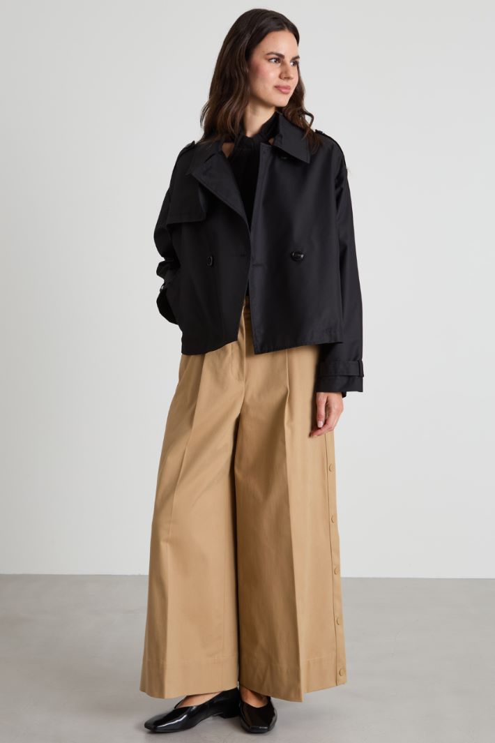 Short gabardine trench coat Intrend