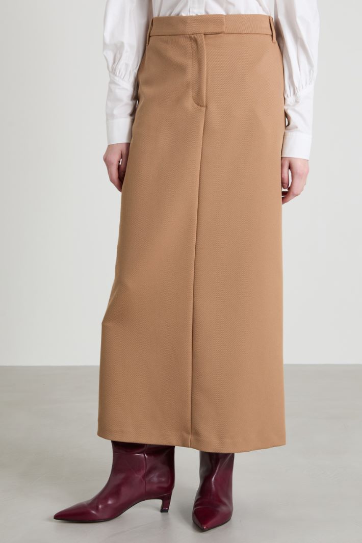 Gonna in cavalry twill