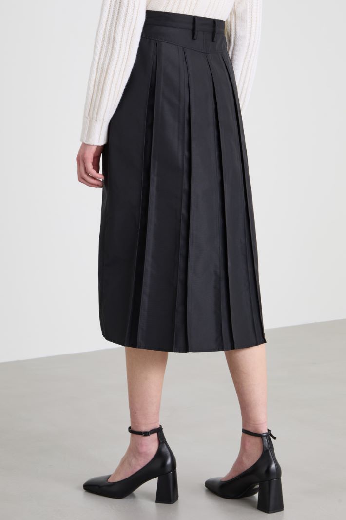 Gonna in duchesse Intrend - 3