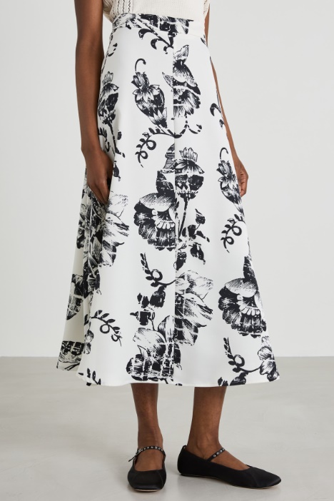 Falda de envers satén