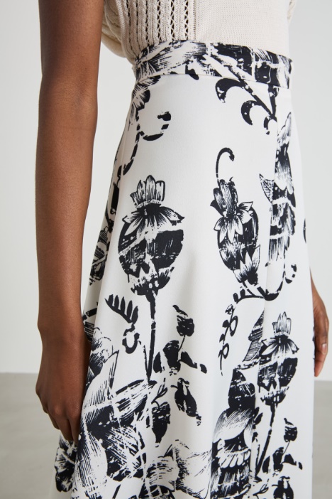 Falda de envers satén