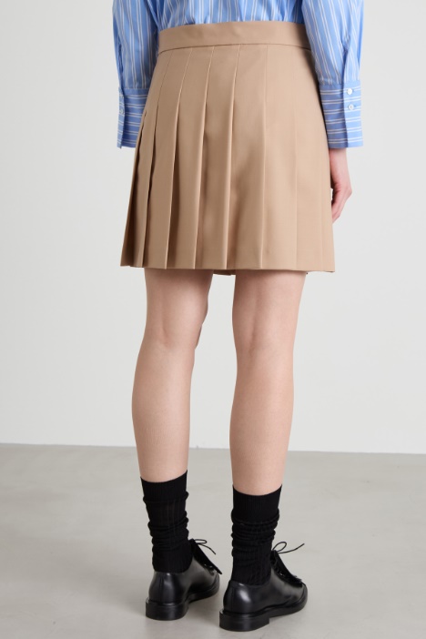 Gonna a pieghe in gabardina