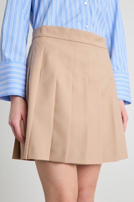 Gonna a pieghe in gabardina