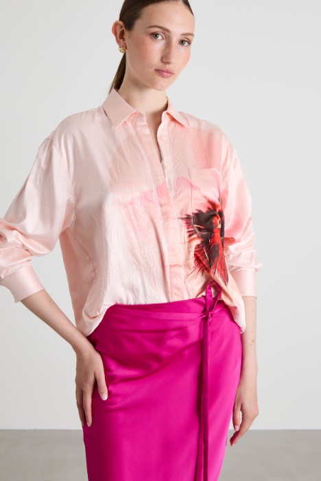 Camicia in raso con stampa Intrend
