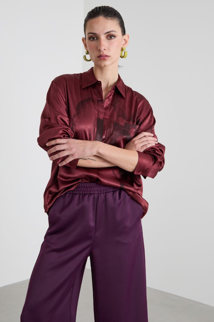 Camicia in raso con stampa Intrend