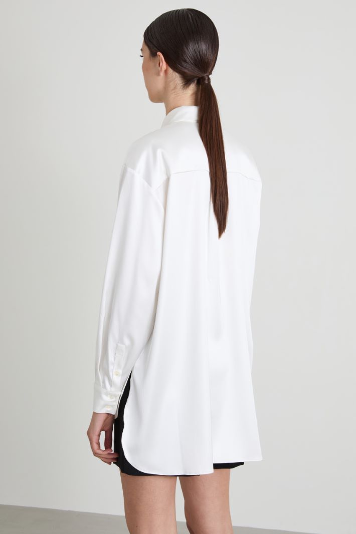 Camicia in raso con bijoux Intrend - 2