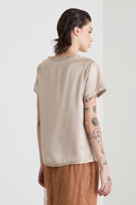 Top in raso di pura seta