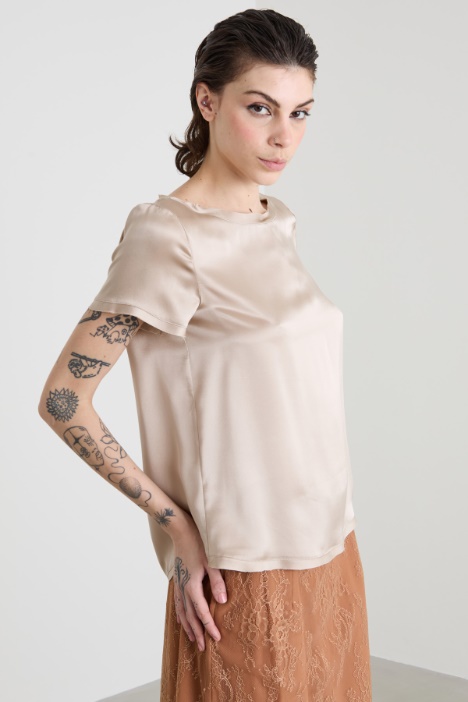 Top in raso di pura seta