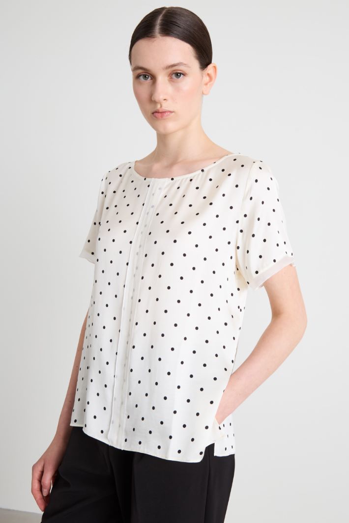 Blusa in raso e crépon Intrend