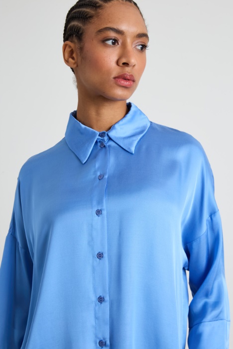 Camisa de satén fluida