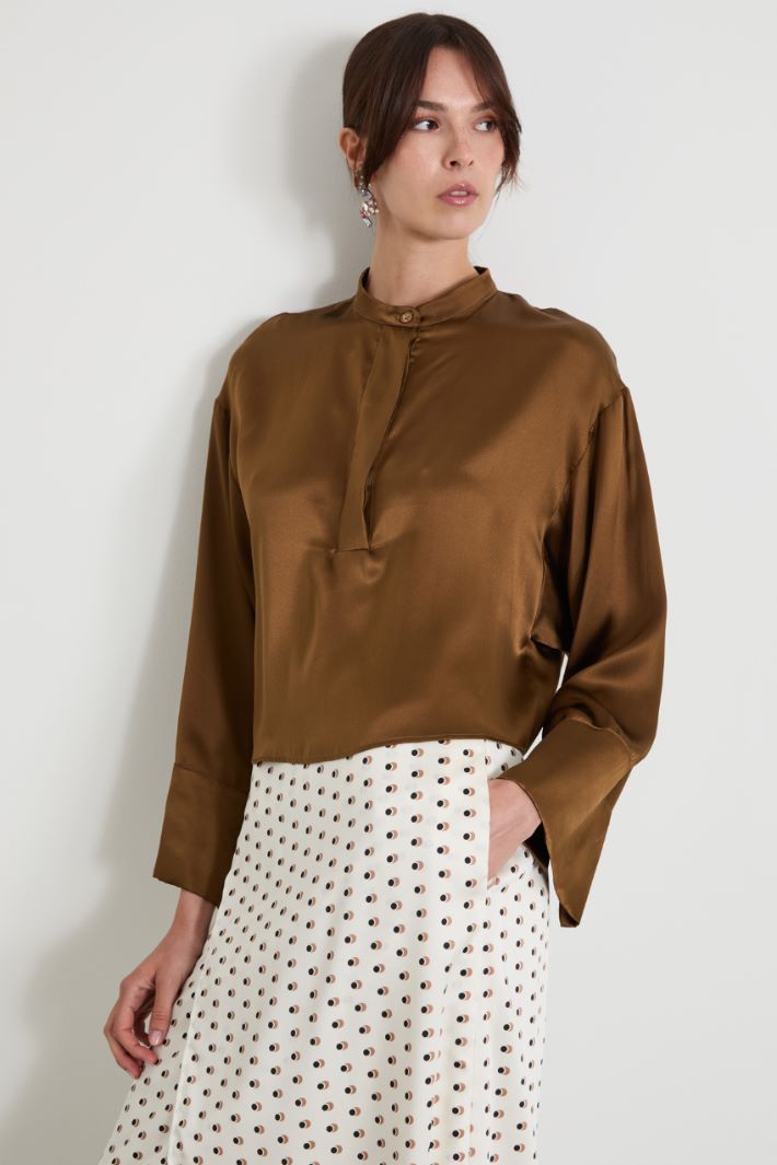 Blusa in raso di seta Intrend