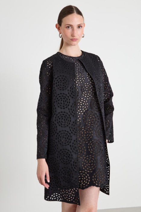 Duster coat in embroidered satin Intrend