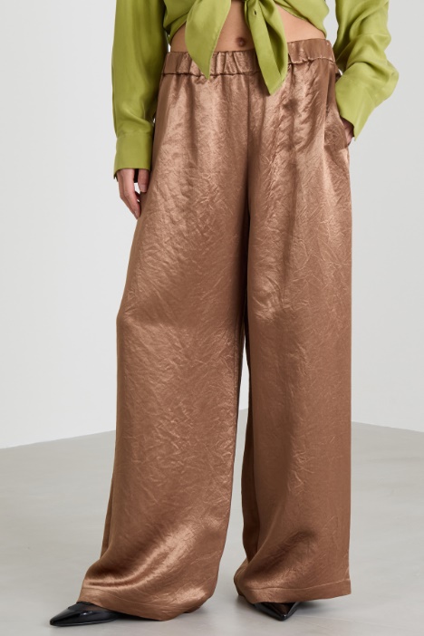 Pantaloni in raso