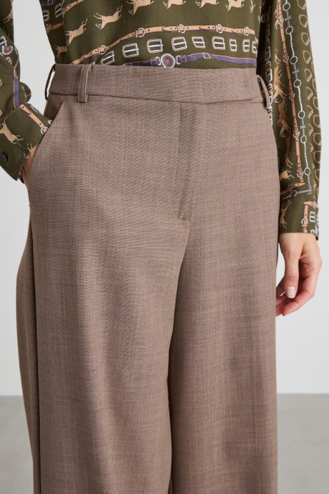 Pantalón ancho de grisalla