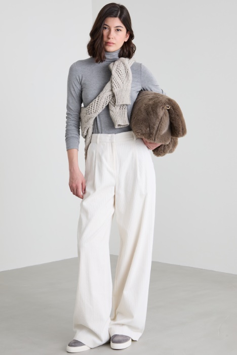 Corduroy trousers Intrend