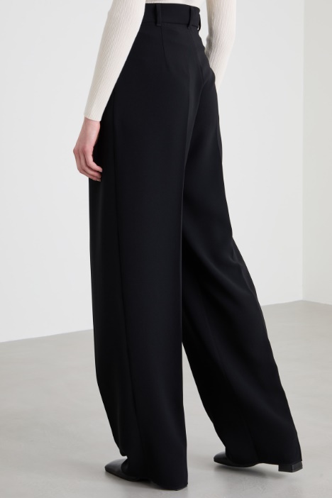 Pantaloni fluidi in cady