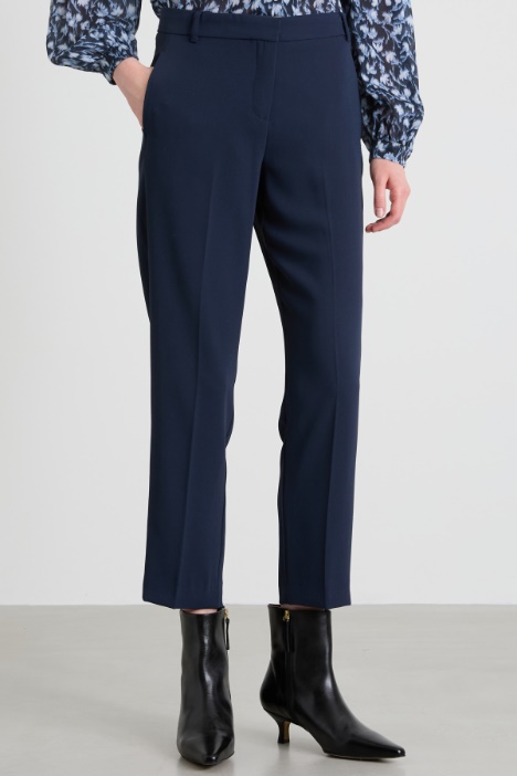 Pantaloni slim in tessuto crêpe