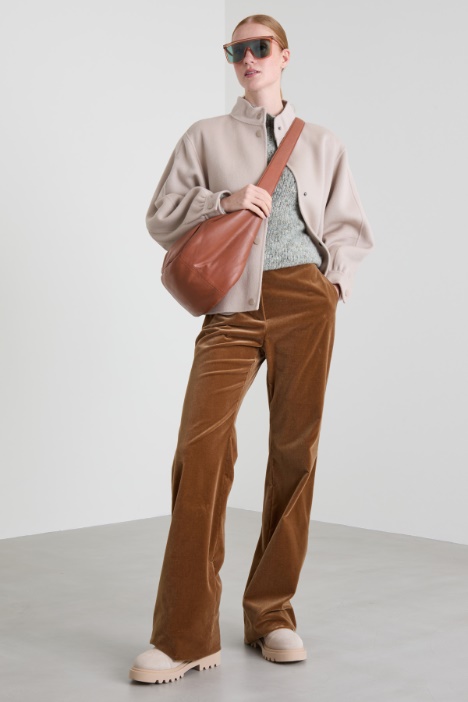Loose-fit velvet trousers Intrend