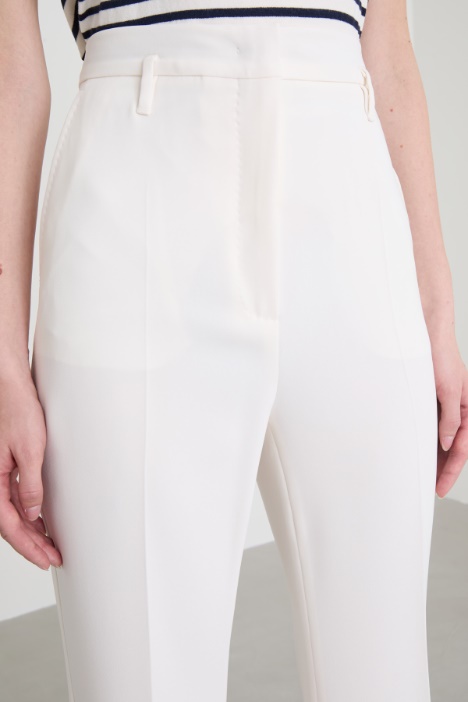 Pantaloni flare in cady