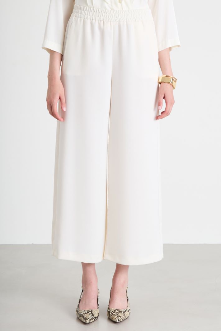 Pantaloni ampi in enver satin Intrend - 2