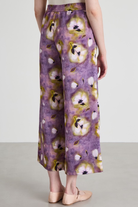 Pantaloni ampi in enver satin