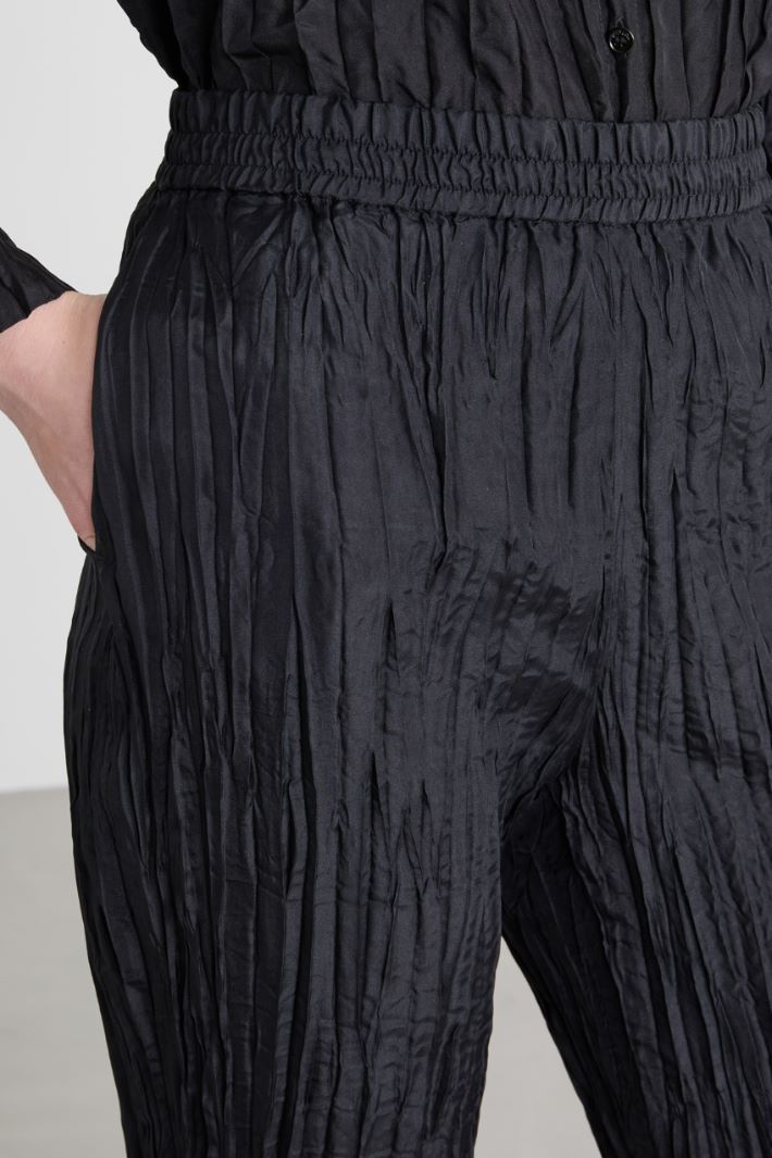 Crinkled silk trousers Intrend - 4